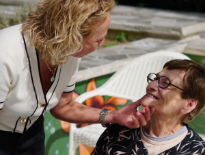 ankara-ozel-yasli-bakim