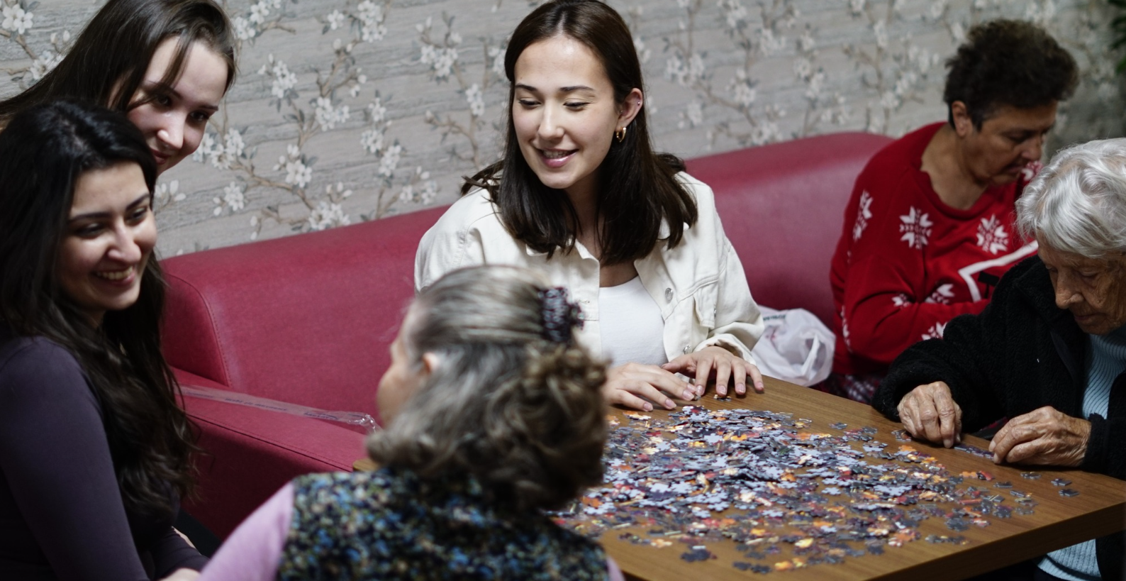 evde-yasli-ile-yasamak